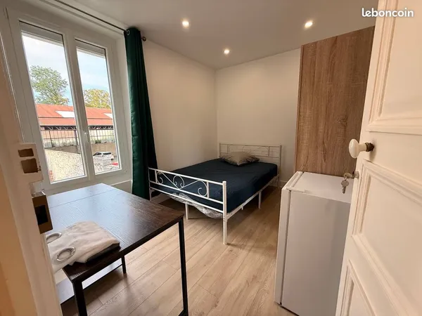 Grand T4 lumineux de 78 m² avec balcon, parking et cave - Proche Gare