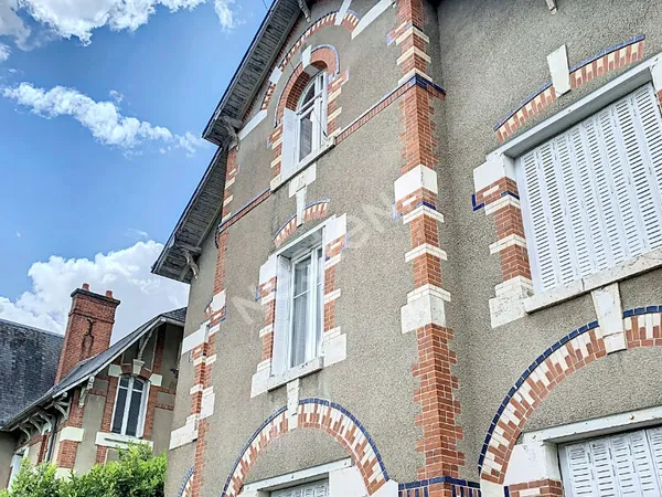 Voir loyer TOUTES charges comprises en bas d'annonce / T4 meublée / Blois quartier administratif