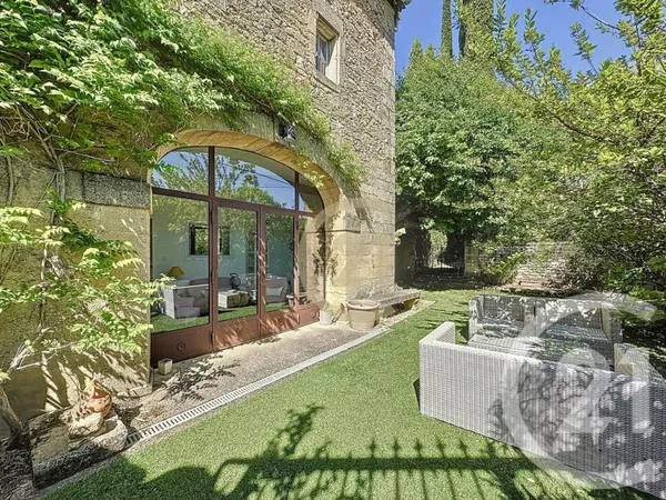 Maison 12 pièces 222 m²