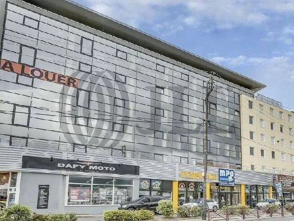 Bureaux 691 m²