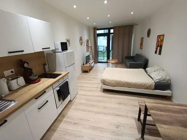 Studio 1 pièce 28 m²