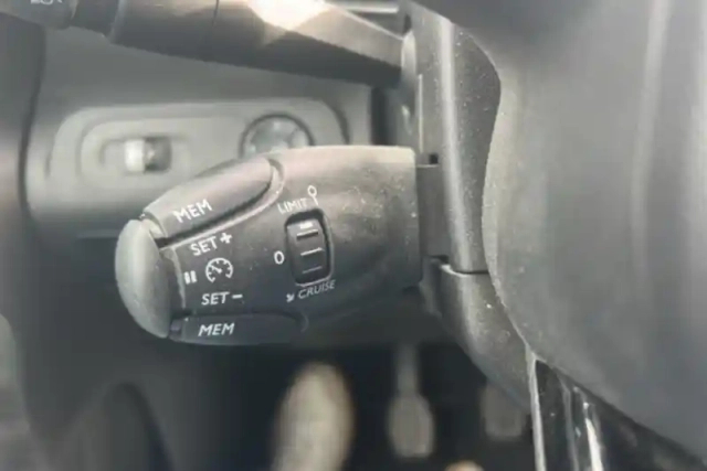 Citroën Berlingo taille m bluehdi 130 s&amp;s bvm6 — photo 14