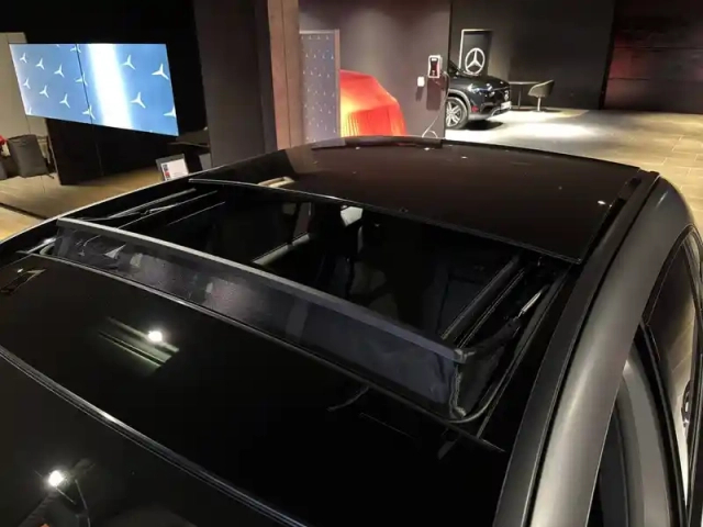 Mercedes Eqa 250+ — photo 34