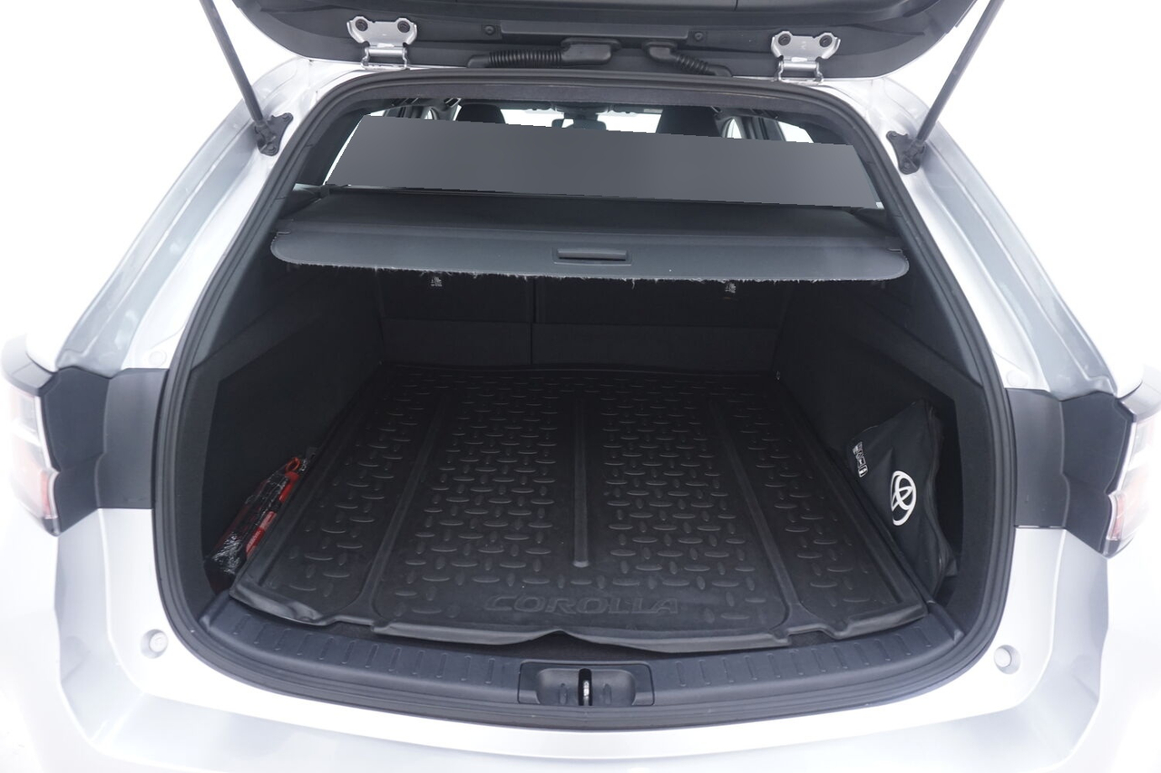 Toyota Corolla Touring Sports — photo 15