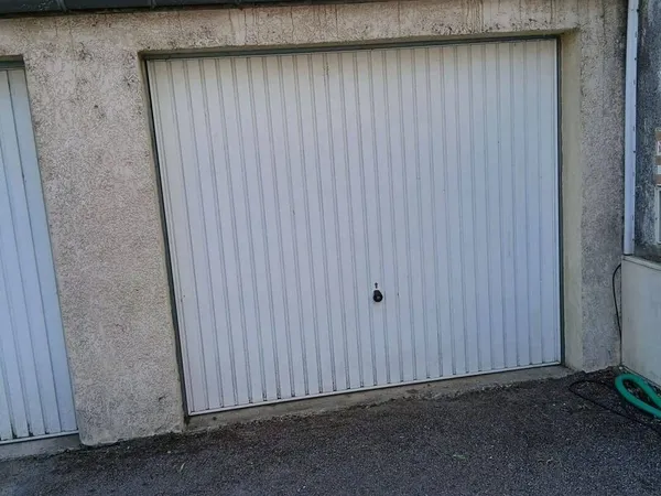 Parking 16 m²
