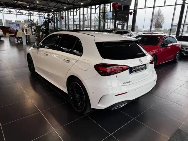 Mercedes Classe A 250 e hybrid eq 8g-dct — photo 9