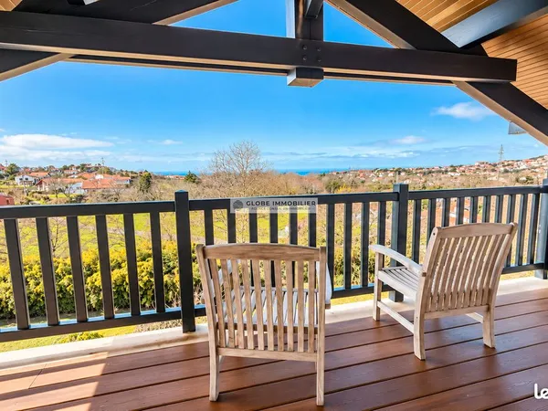 Maison 7 pièces 190 m²