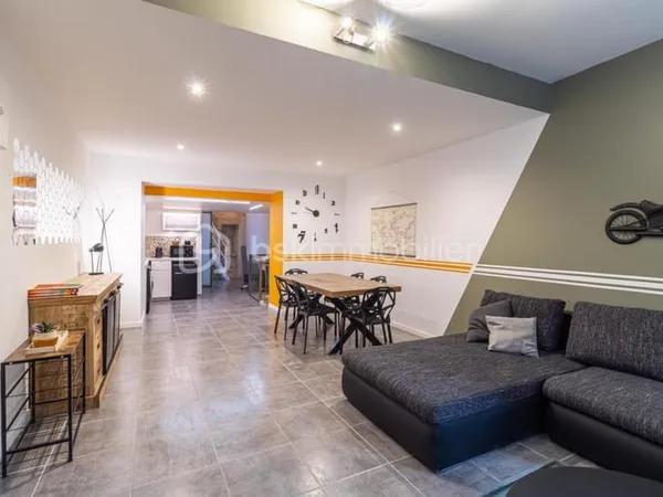 Appartement de caractère 92 m² - Voûtes en pierre - Avignon Intra-Muros