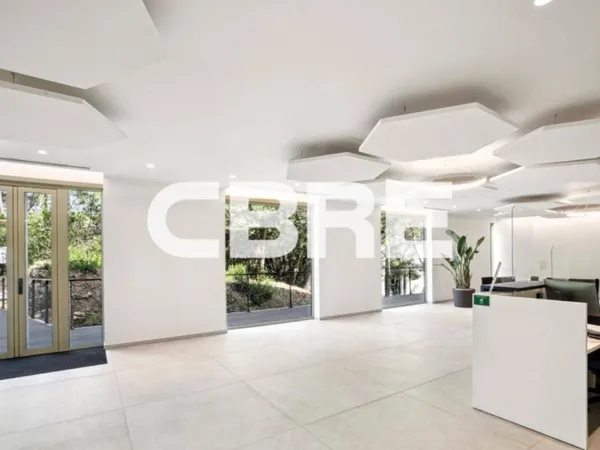 Bureaux 302 m²