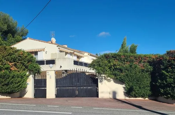 Villa T8 de 155 m2 sur 950 m2 de terrain