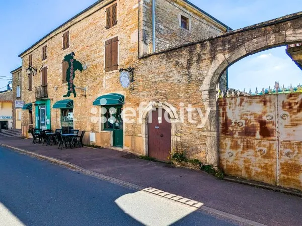 Immeuble 12 pièces 258 m²