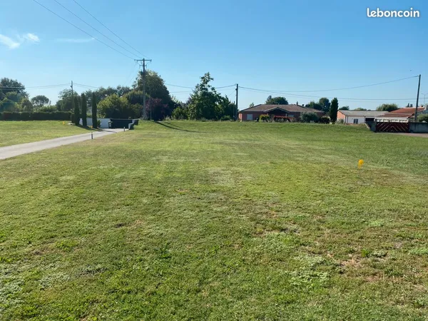 Terrain à bâtir 600 M2 - Bessières