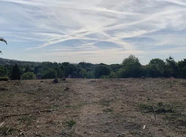Terrain 1390 m²