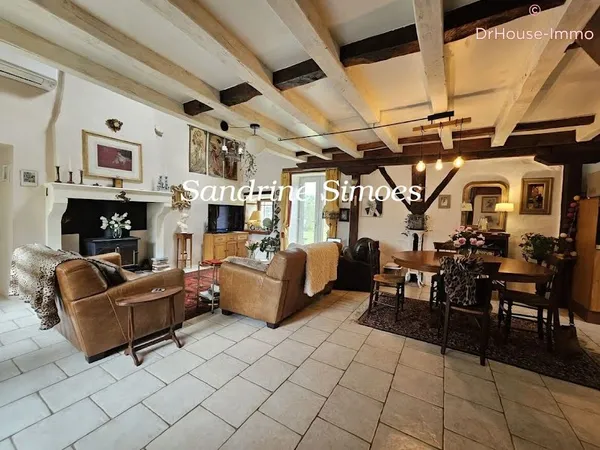 Maison 11 pièces 196 m²