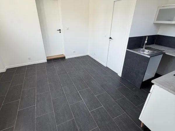 2P 30m2 libre de suite