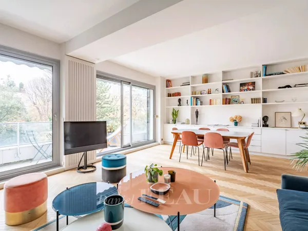 Neuilly - Argenson - Rénové avec goût Double séjour et suite