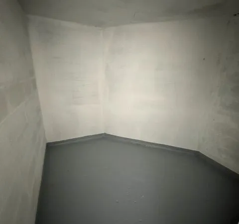 📦 Très grande cave neuve 8 m² - Ultra-sécurisée & Sol résine