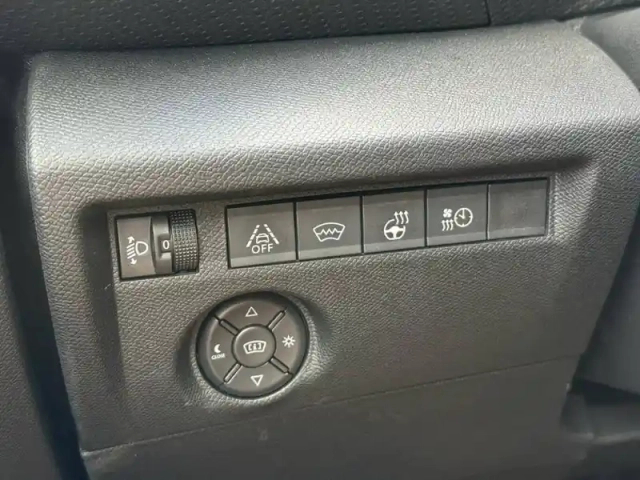 Citroën C4 e- 136 ch automatique — photo 55
