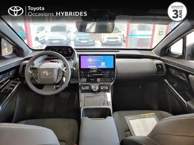 Toyota Bz4X 218ch 11kw origin awd — photo 8