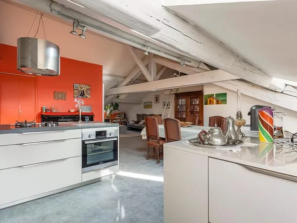 Un esprit loft sous les toits, un lieu à part
