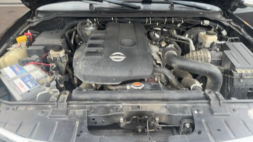 Nissan Navara 2.5 dCi 190 4WD - Double Cabine Xe – 2015 – 124880 km – Diesel – Boîte Manuelle — photo 23