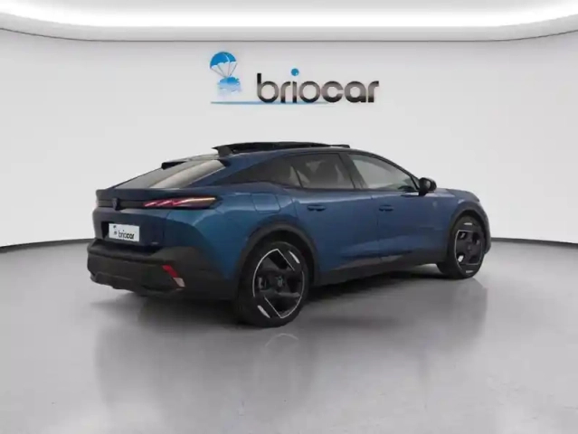 Peugeot 408 phev 225ch gt e-eat8 suréquipée + toit ouvrant — photo 5