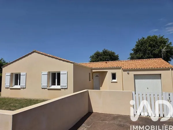 Maison de plain-pied 4 pièces 93 m²