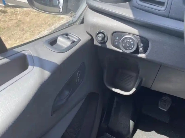 Ford Transit châssis ccb p350 l2 2.0 ecoblue 165ch trend — photo 6