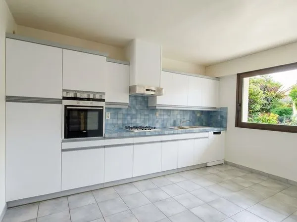 A Louer - Appartement T4 de 139 m² à Saint-Julien-en-Genevois