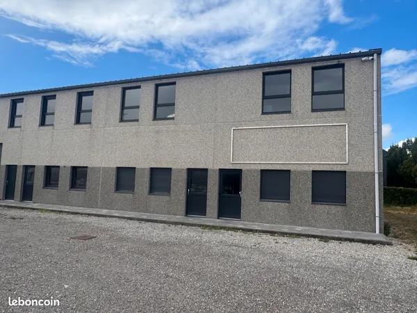 Location entrepot + bureau