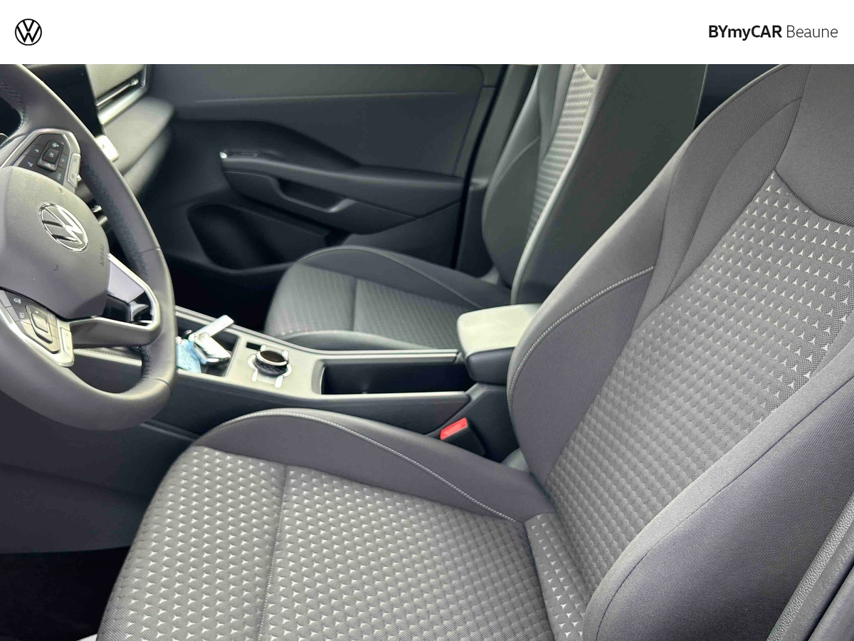Volkswagen T-Roc 1.5 eTSI Hybrid 116 ch DSG7 — photo 11
