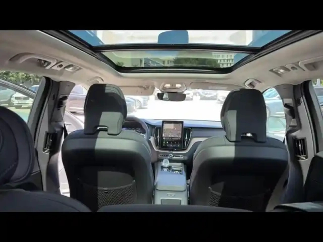 Volvo Xc60 t6 hybride rechargeable 253 + 145ch ultra style dark geartronic 8 awd — photo 9