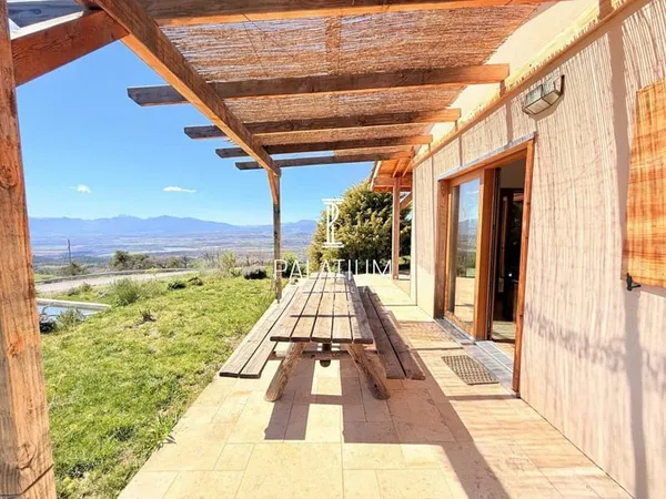 Maison de 116 m², 4 pièces, 3 chambres, terrain de 2 546 m², Sigoyer