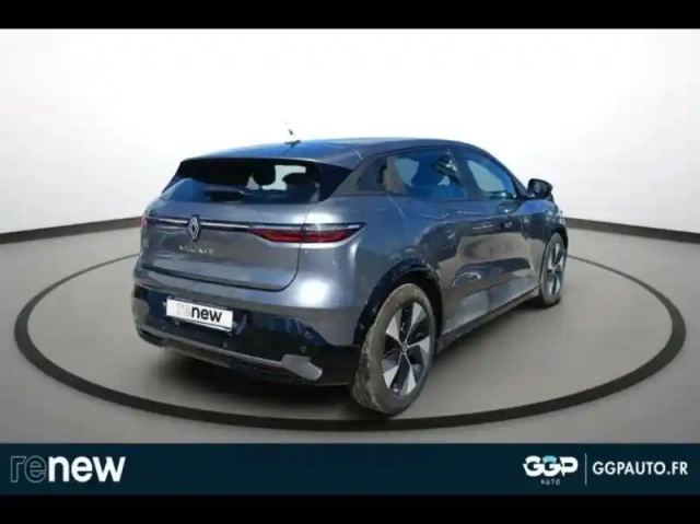 Renault Megane e-tech electric ev60 220ch equilibre super charge -b — photo 6