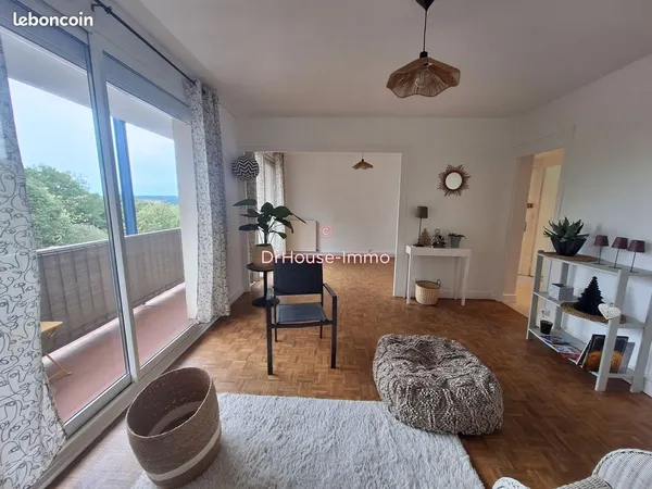 Appartement 4 pièces 77 m²