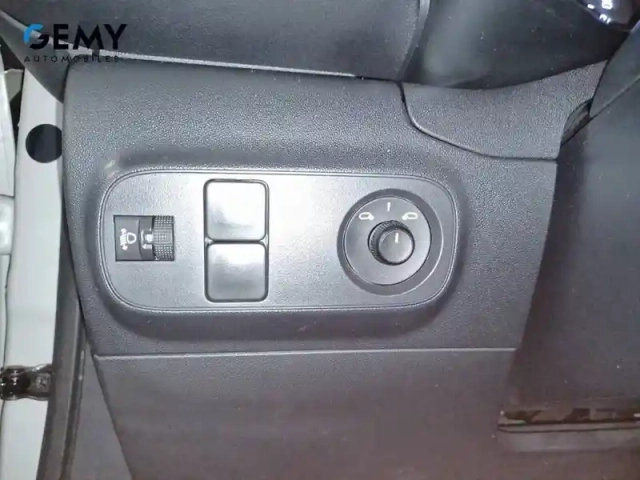 Citroën C3 puretech 83 s&amp;s bvm5 — photo 13