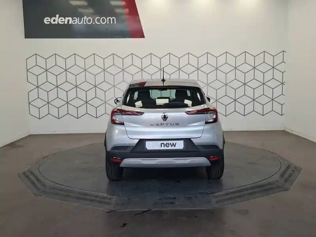 Renault Captur tce 140 - 21 — photo 4