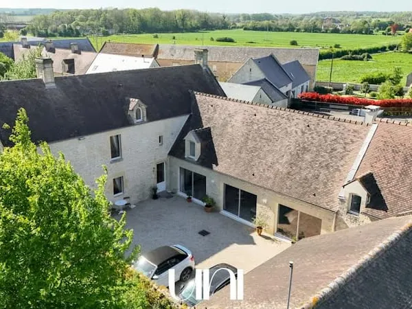 Maison 7 pièces 280 m²