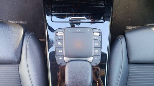 Mercedes Classe CLA Shooting Brake 200 163 7G-DCT - Business Line – 2020 – 128400 km – Essence – Boîte Automatique — photo 25