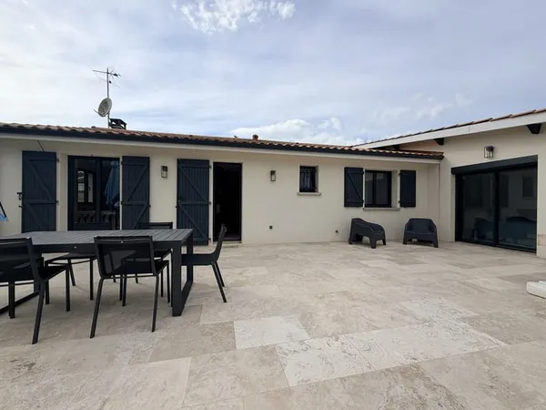 Maison entièrement rénovée - lumineuse et moderne