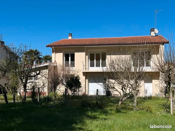 Maison 5 pièces 140 m²