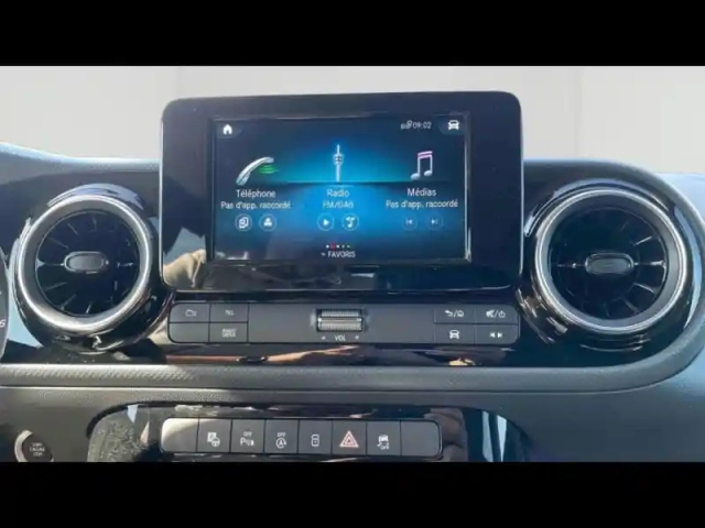 Mercedes Cla sse t 180 style — photo 12