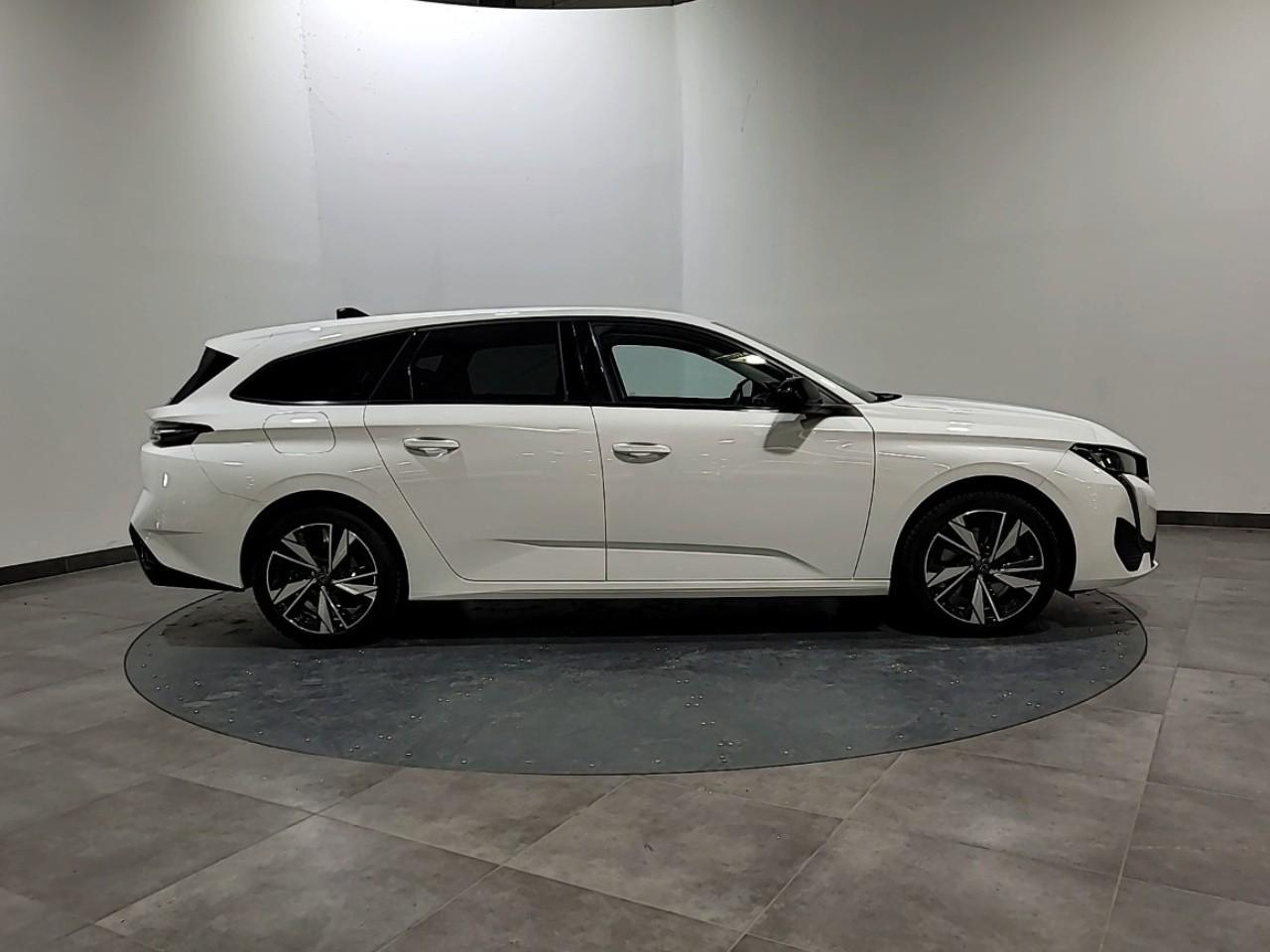 Peugeot 308 sw puretech 130ch s&s eat8 allure — photo 6
