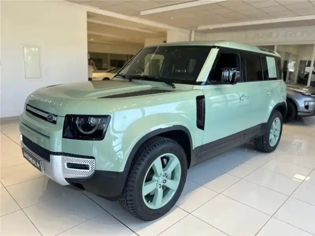 Land Rover Defender 110 p400e phev bva8 x-dynamic — photo 1