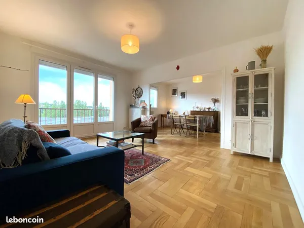 À louer - Superbe appartement familial de 108 m² avec garage et cave - Limoges, Avenue des Casseaux