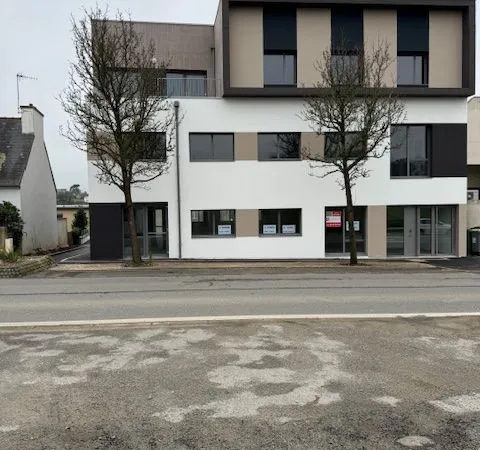 A vendre bureaux neufs st renan