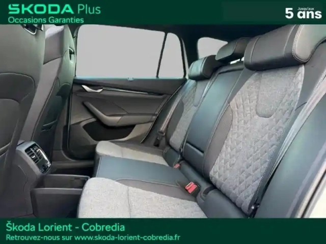 Skoda Octavia combi 2.0 tdi scr 150ch sportline dsg7 — photo 9