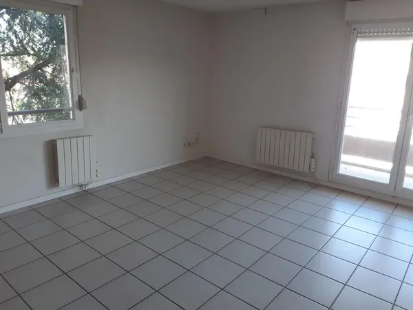 Appartement Location Villeurbanne 3p 61m² 826€