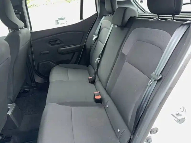 Dacia Sandero eco-g 100 — photo 16