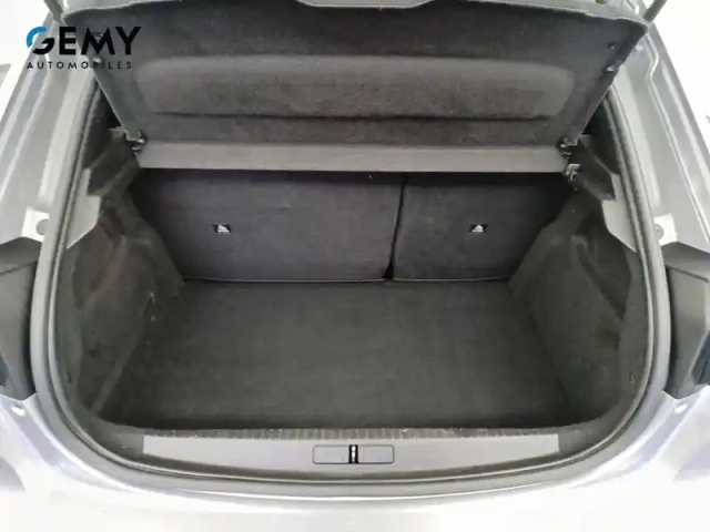 Peugeot 208 puretech 130 s&amp;s eat8 — photo 6